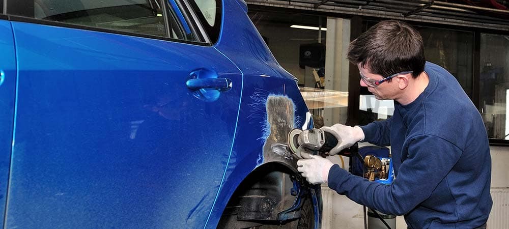 Jenis Body Repair Mobil Dan Biaya Perbaikan Di Bengkel - Setir Kanan