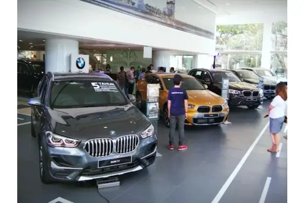 5 Mobil BMW Terbaru 2024, Harga Mulai 770 Jutaan! - Setir Kanan