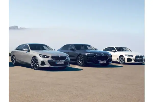 Daftar Harga BMW Terbaru 2024, Wajib Beli Tahu Sebelum Beli! - Setir Kanan