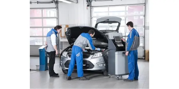 Kenapa Servis Berkala Bisa Meningkatkan Harga Jual Mobil Bekas?