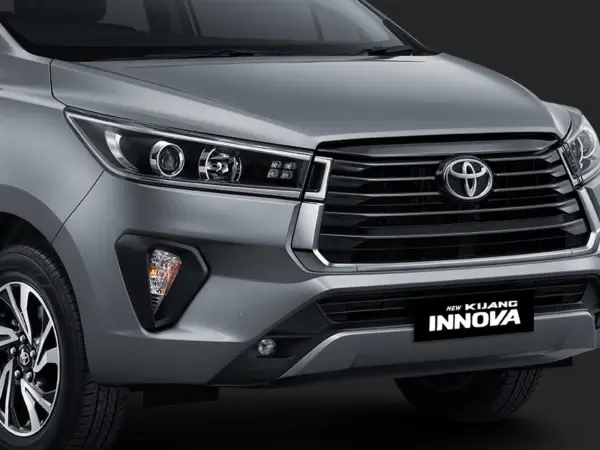 Masih Laris! Ini 5 Kelebihan Innova Reborn Dibanding Zenix
