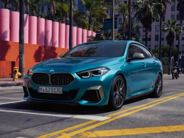 Intip Spesifikasi dan Keunggulan BMW Seri 2, Mobil Sporty yang Stylish!