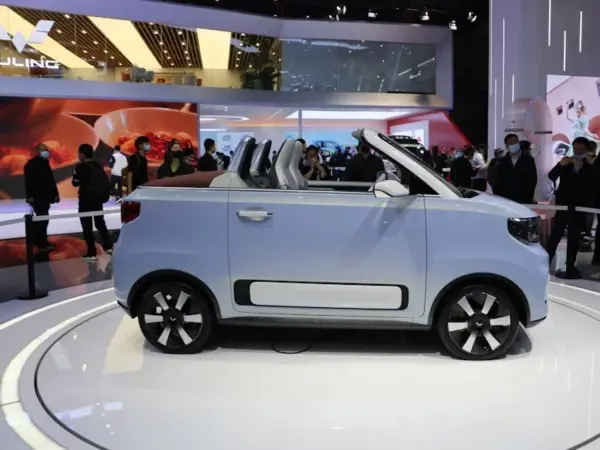Lengkap! Daftar Pajak Mobil Wuling Listrik dan Konvensional