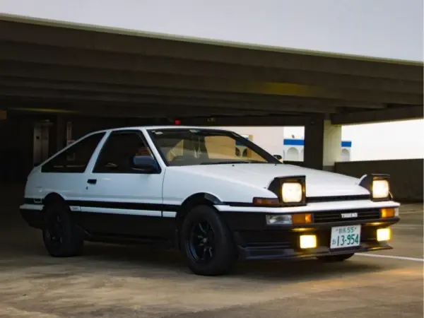 Mengenal Toyota AE86, Legenda Otomotif yang Tak Pernah Padam!