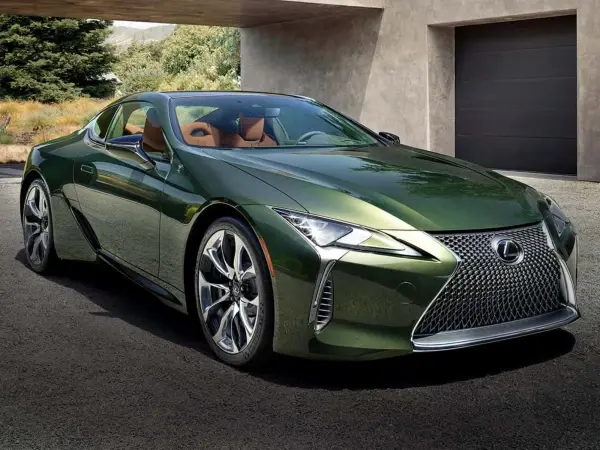Grand Tourer Lexus LC 500h Tampil Seksi di GIIAS 2025!