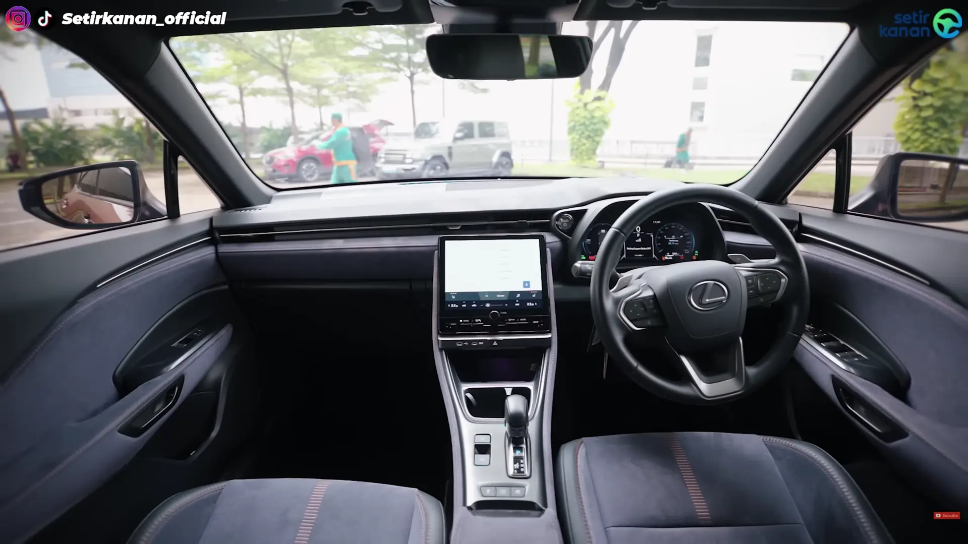 review lexus LBX